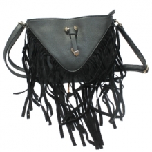 Joli sac à bandoulière agrémenté de franges