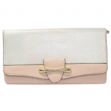 Pochette reptile dotée d'une languette