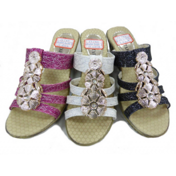 Sandale à talon bijou Réf 9503 5,50 € HT unité