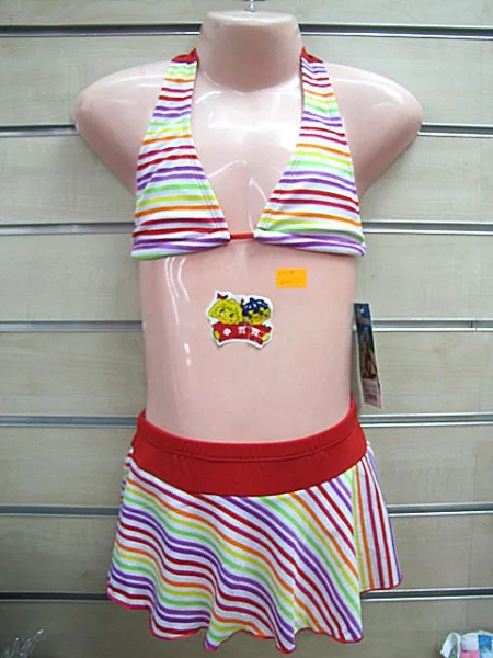 Maillot de bain fille à rayures 3 piéces 2,95 € HT/unité  Référence : 4217