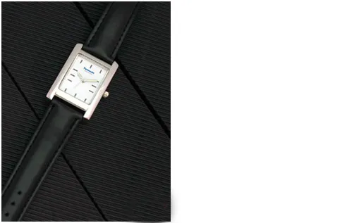 Montre à quartz W003