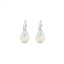 Boucles d’oreilles modèles goutte d’eau