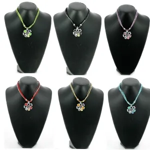 Lot de 60 colliers fantaisies avec pendentif fleur