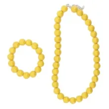Colliers avec bracelets