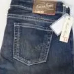 DISCOUNT SUR LOTS DE JEANS GUESS pour femme