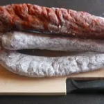 saucissons sur planche
