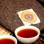 Galette pu-erh du Yunnan Run Xiang Tian Xia 357g cuvée spéciale