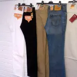 LOT JEAN'S "LEVI'S" SUR  WWW.TEXMARK.FR