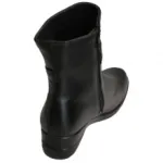 Bottines noires avec boucles fantaisies
