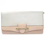 Pochette reptile dotée d'une languette