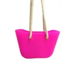 Sac de plage tendance avec double anses torsadée et fermoir zippé
