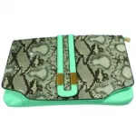 Pochette avec rabat reptile