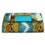 Pochette reptile avec fermoir doré