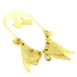 Parure tendance en cotte de mailles avec un cristal sur le pendentif