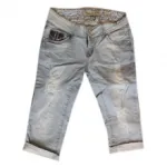 Pantacourt en jeans délavé