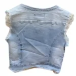 Gilet en jeans délavé bordé de dentelle
