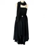 Robe de soirée queue de pie avec écharpe