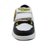 Baskets Batman agrémentées de perforation
