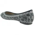 Jolies ballerines léopard noires ornées de chaîne