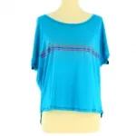T-shirt loose incrusté de strass sur la poitrine