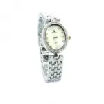 Montre bijou ovale pour femme incrustée de strass