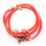 Bracelet fantaisie orné de strass