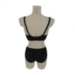 Ensemble lingerie décoré de dentelle avec soutien-gorge à bonnet E et culotte