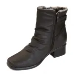 Jolies bottines fourrées avec bout carré