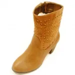 Bottines cloutées style cowgirl
