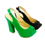 Sandales fashions aspect daim avec talon carré