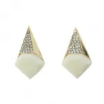 Boucles d’oreilles quadrilatères ornées de strass et pierres