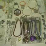Lots de bijoux fantaisie a prix reduits !!: